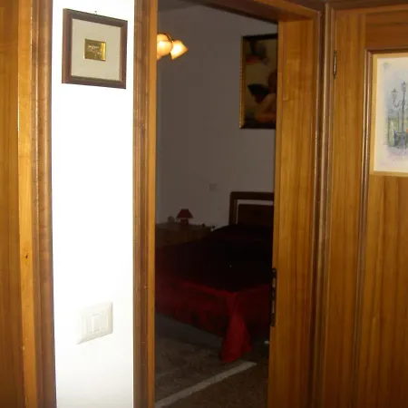 Poveglia Apartamento *
